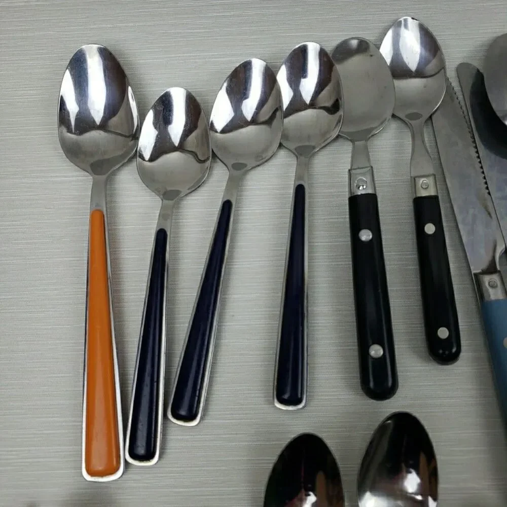 Mix Lot of Flatware Silverware Serving Utensil Stainless Spoons Forks Knives